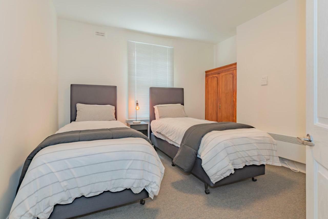4 Bedroom House - Hobart Cbd - Free Parking - Free Wifi ภายนอก รูปภาพ