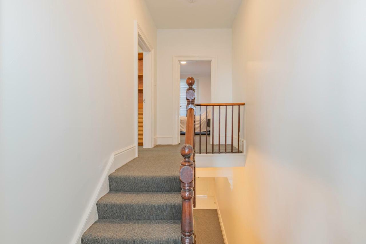4 Bedroom House - Hobart Cbd - Free Parking - Free Wifi ภายนอก รูปภาพ